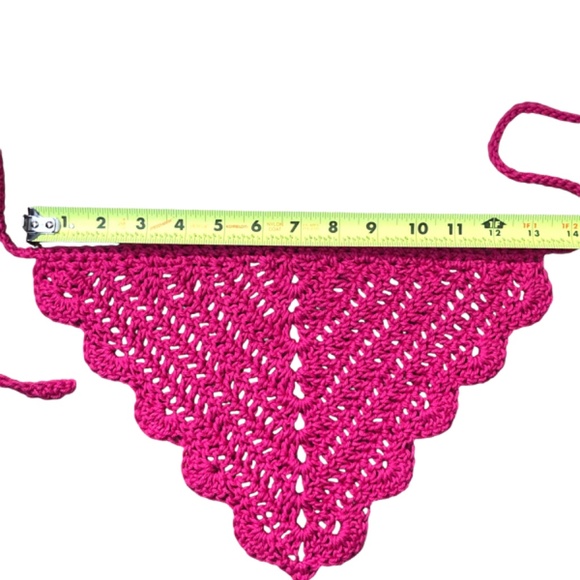 Handmade Crochet Scalloped Edge Open Weave Pink Bandana - Picture 6 of 15